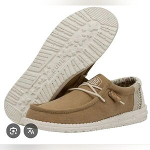 Hey Dude Wally Break Stitch Size 10 Women & 8 Men's Loafers